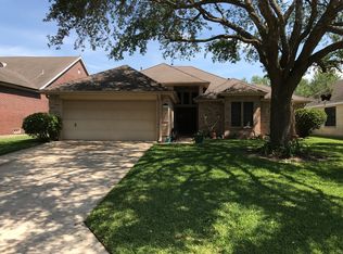2711 S Peach Hollow Cir, Pearland, TX 77584