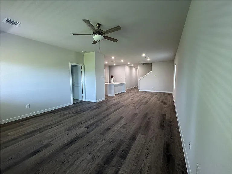 533 Shoreview Dr — Photo 5