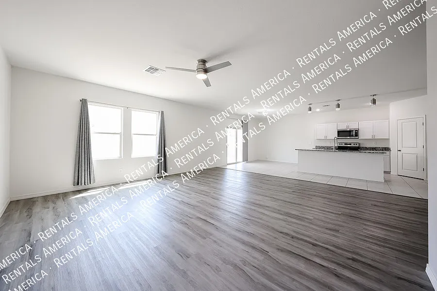 6015 E Athena Rd
