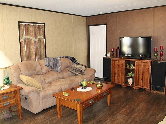 4th image of 275 Dogwood Dr