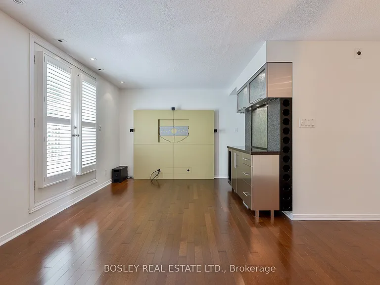 12 Sudbury St #2211 — Photo 5