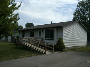 4125 Sandy Dr, Dorr, MI 49323