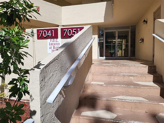 5th image of 7041 Environ Boulevard #230