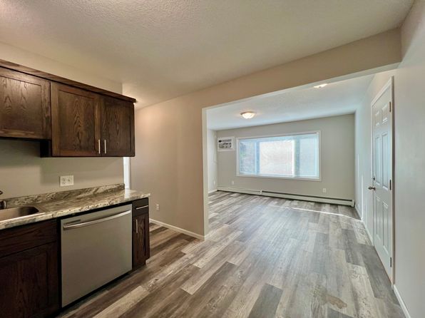 549 Lemon St N APT 3