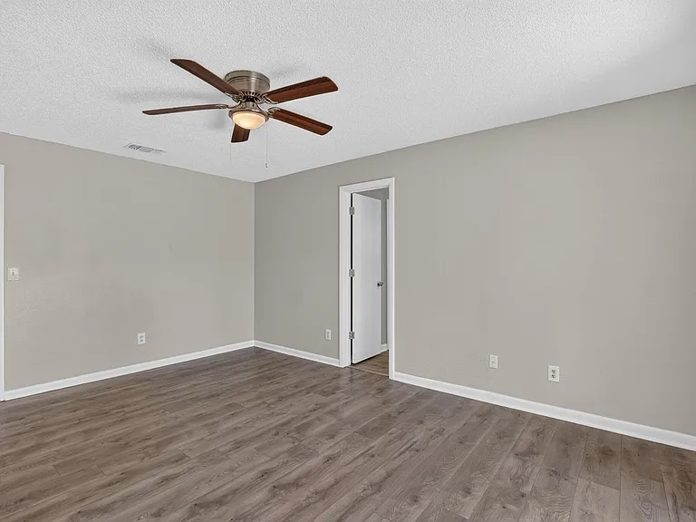 1206 Sail Way — Photo 34