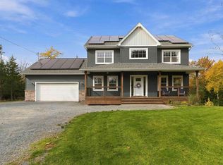 42 Wilder Ln, Halifax, NS B2T 0T5