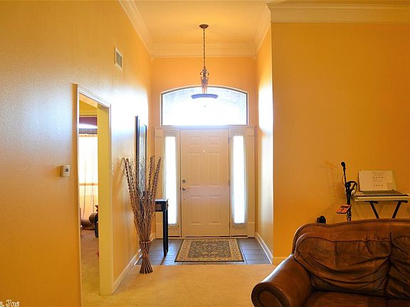 2nd image of 13816 Chesterfield Cir