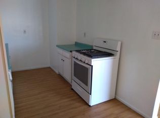 517 E Fredricks St APT 10, Barstow, CA 92311