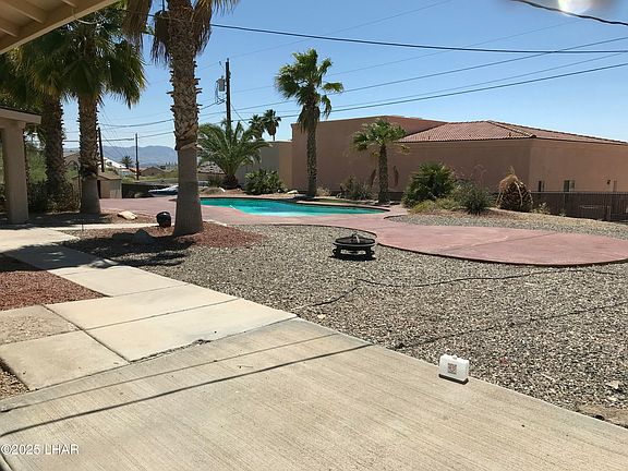 4th image of 3969 Duke Dr