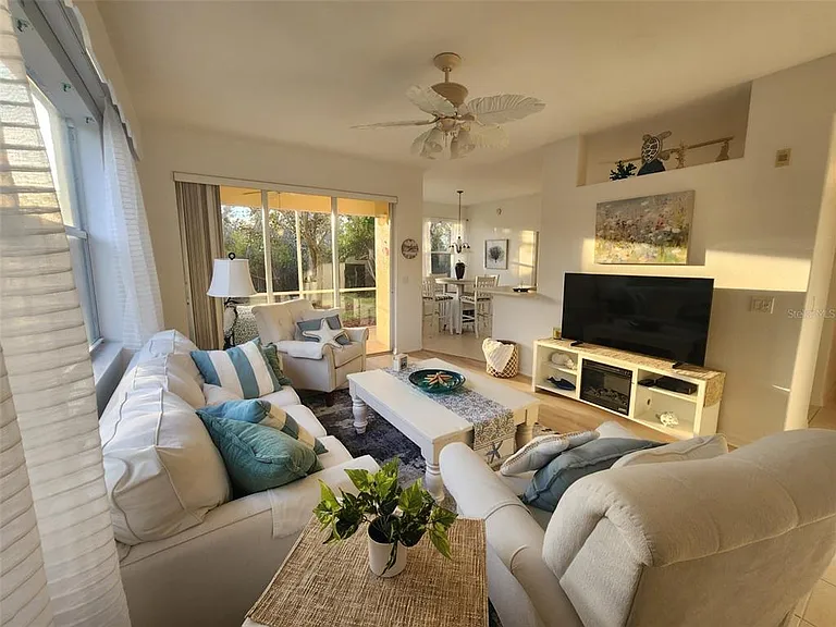 4442 Corso Venetia Blvd #A14 — Photo 10