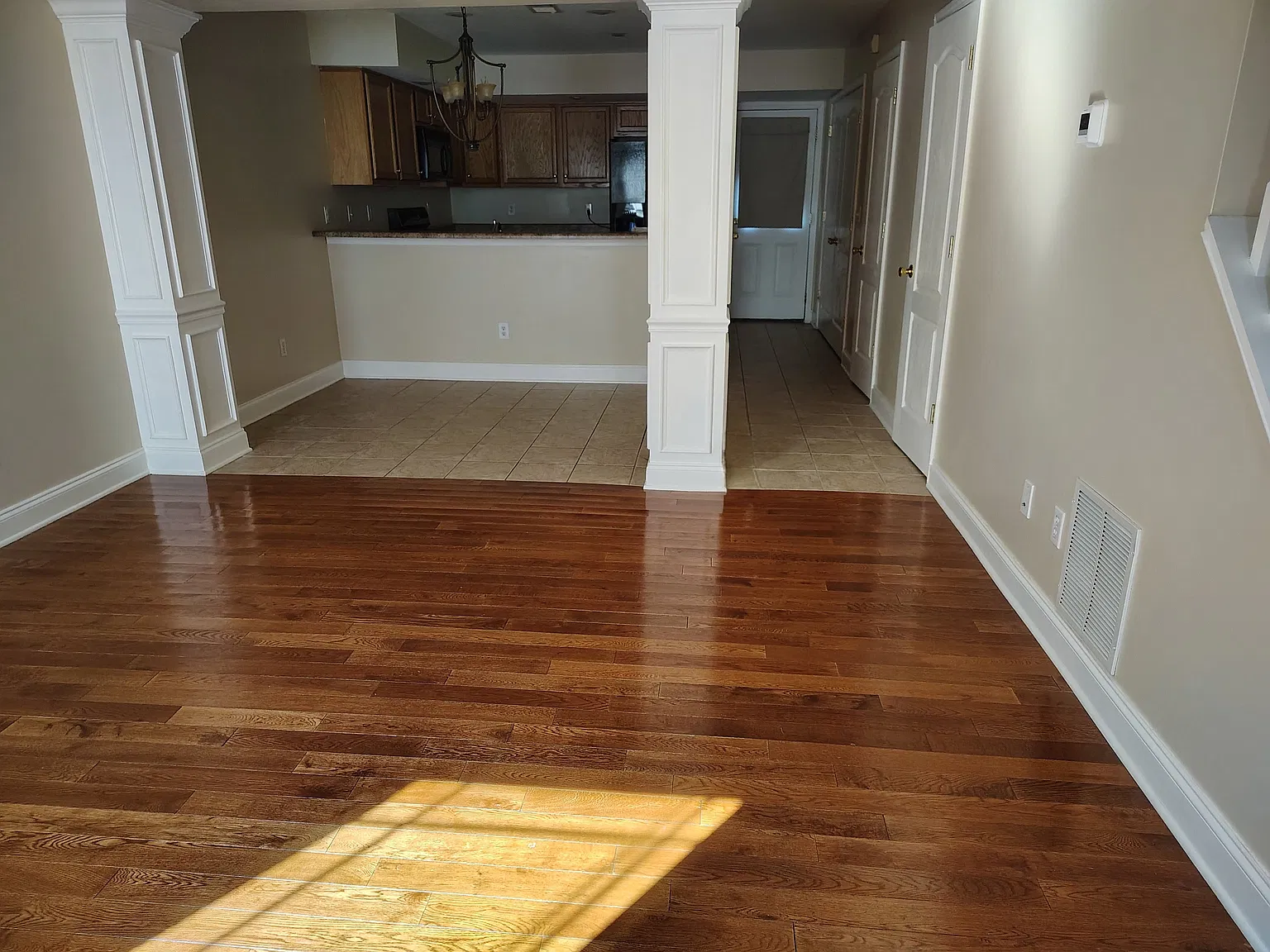 2 bed, 1160 sqft, $1,200 — Photo 2