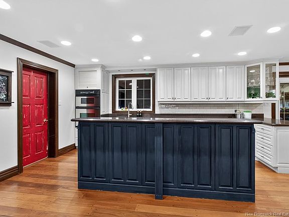 4th image of 711 Shediac Rd