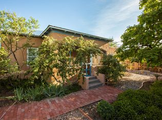 2006 Candelaria Rd NW, Albuquerque, NM 87107