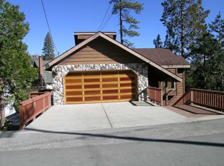 27541 W Shore Rd, Lake Arrowhead, CA 92352