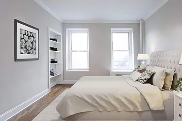 Rented by R New York