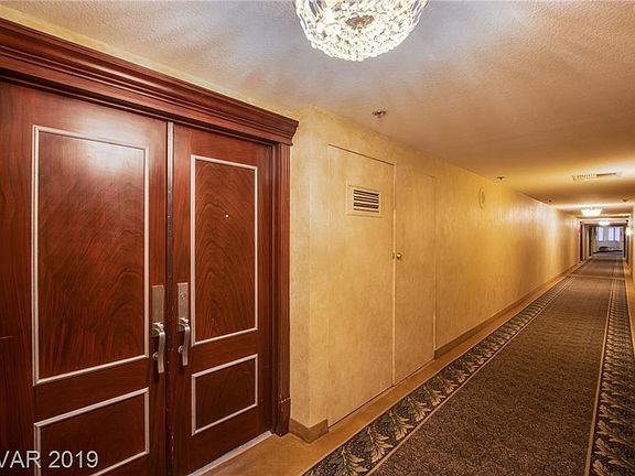 5th image of 3111 Bel Air Dr Unit 27B