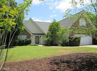 129 Dodgen Place Dr, Hampton, GA 30228