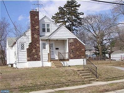 1st image of 629 Overland Ave