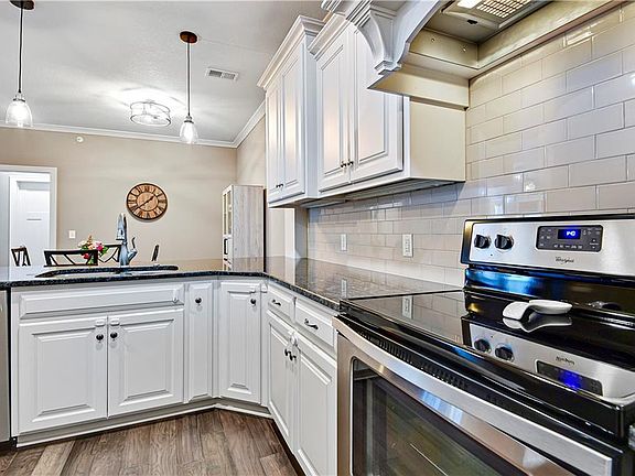 5th image of 15919 Fontana St APT 240