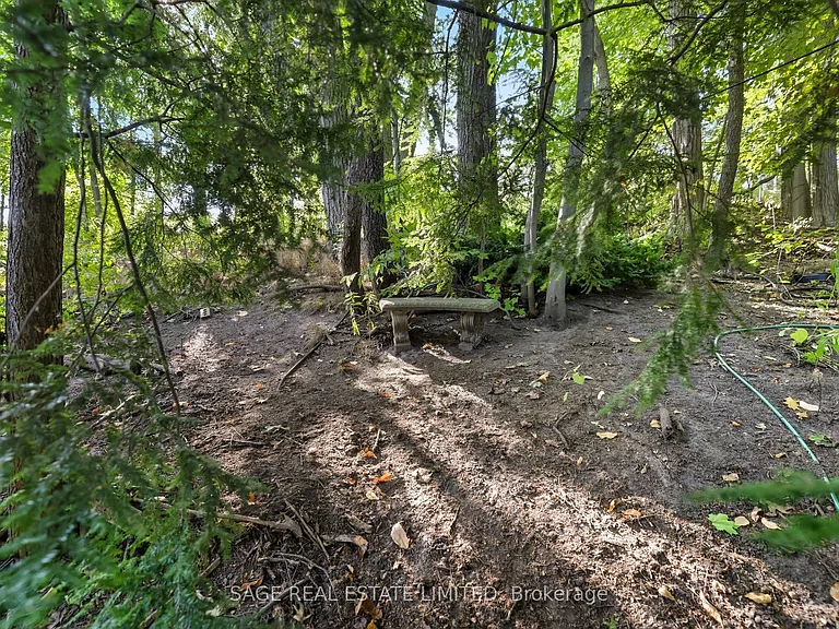 130 Neville Park Blvd — Photo 25