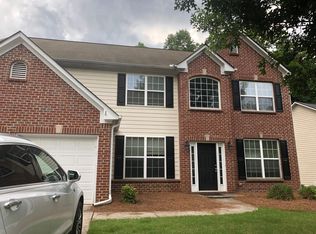 1040 Thorngate Dr, Cumming, GA 30040