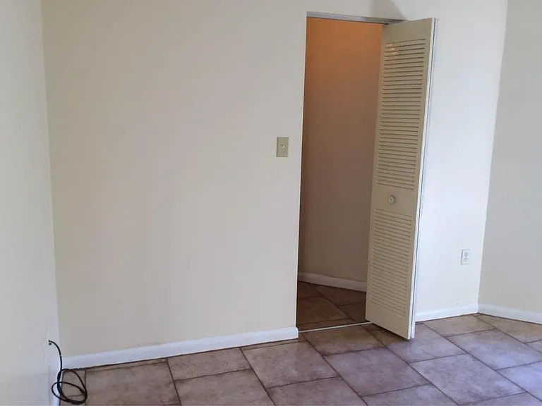 Walking closet