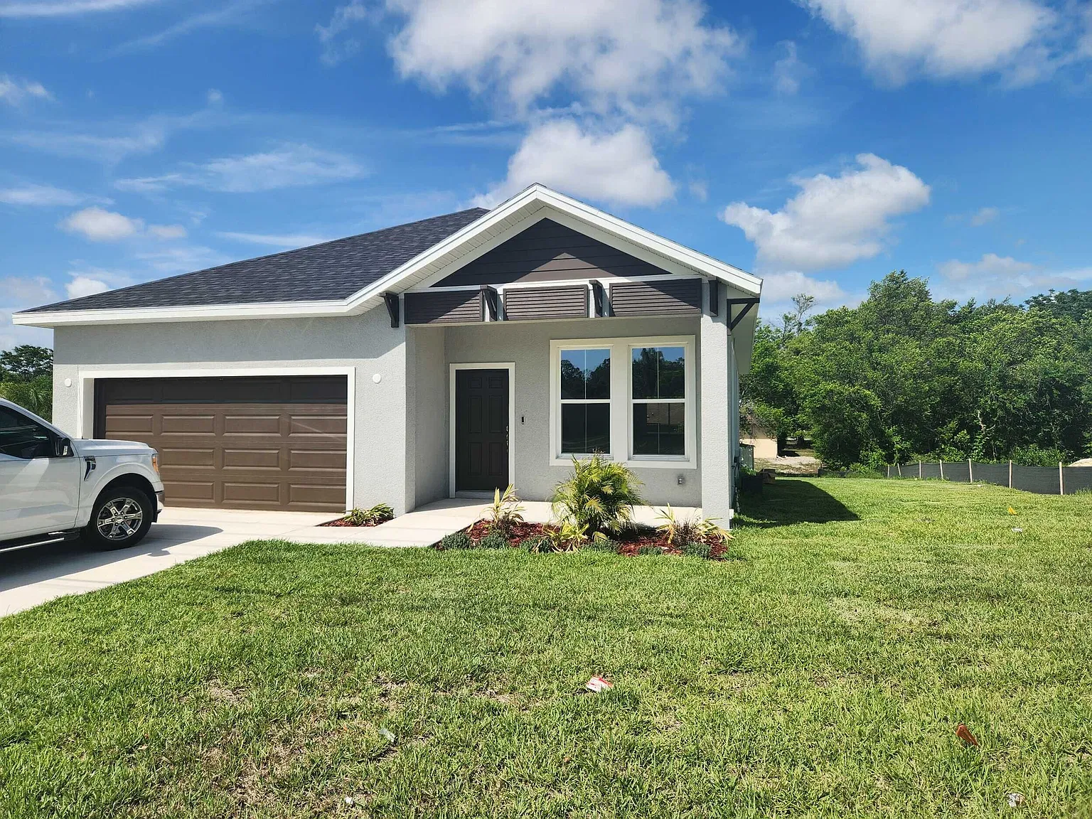 3 bed, 1641 sqft, $2,500 — Photo 1