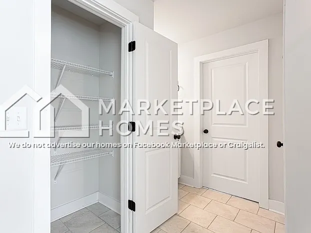 185 Russell Way — Photo 31