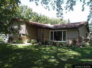 W13851 Skyline Cir, Ripon, WI 54971