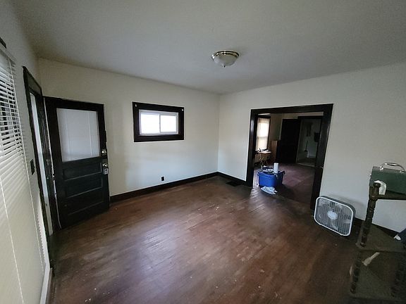 4th image of 626 & 628 N Gladstone Ave