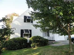 5012 W Ridgewood Dr, Parma, OH 44134