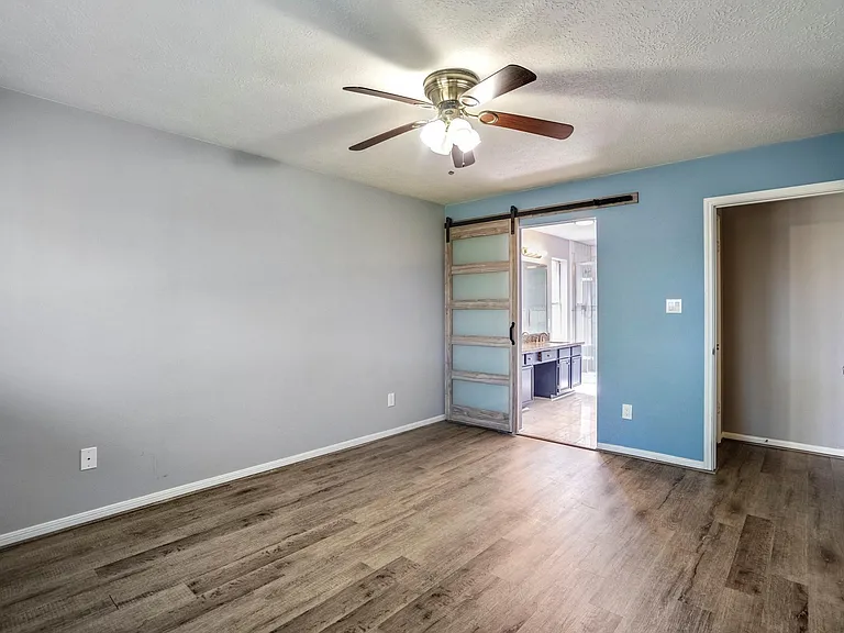 5211 Roserock Ln — Photo 19