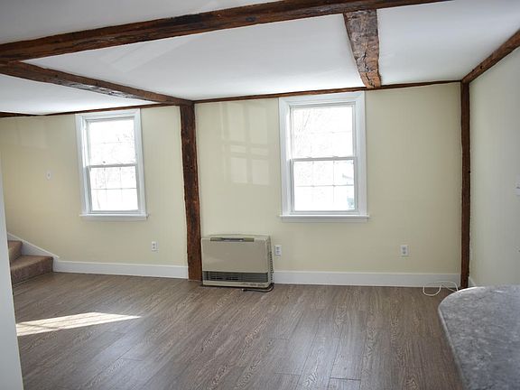 4th image of 23 Garden St