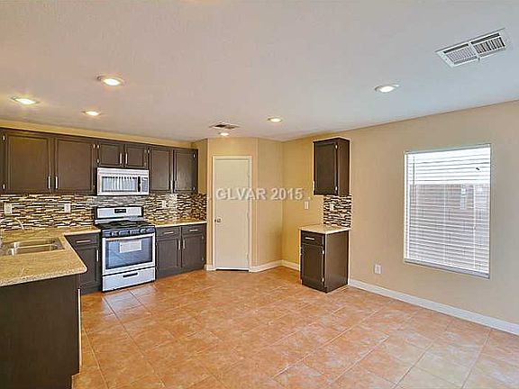 3rd image of 606 Lelant Ct
