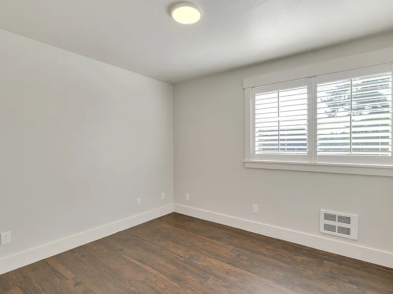 1016 SW 152nd St — Photo 16