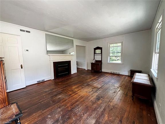 5th image of 1305 Winstead Pl