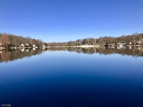 2nd image of 52 Lakeside Dr
