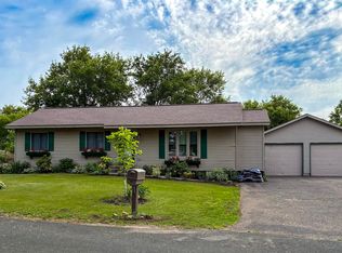 1420 Ridgeway St, Hammond, WI 54015