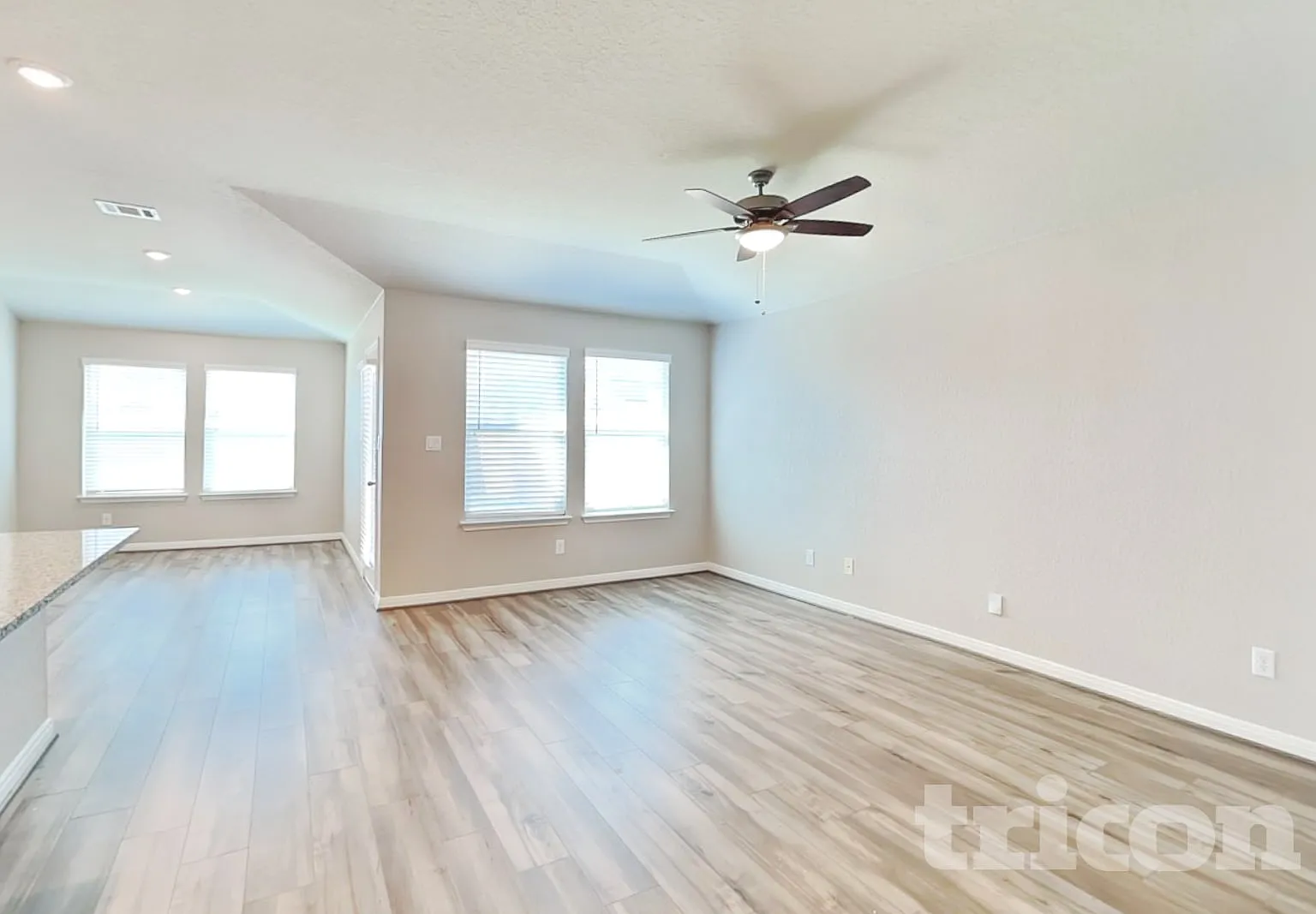 13542 Paxton Boulevard Saint Hedwig TX — Photo 2