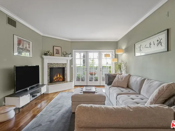 4401 Moorpark Way APT 106, Toluca Lake, CA 91602