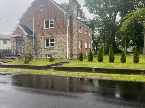 526 Franklin Ave #1