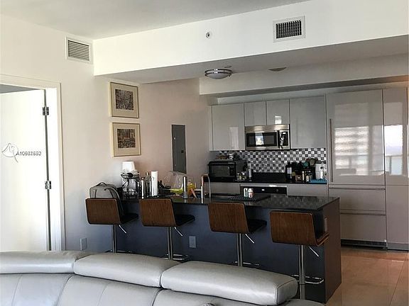 5th image of 1010 Brickell Ave Unit 3903