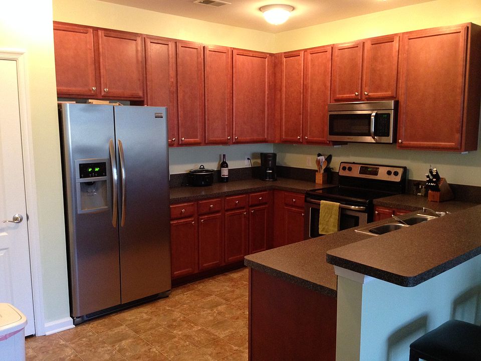 1st image of 5201 Nuthall Dr #305