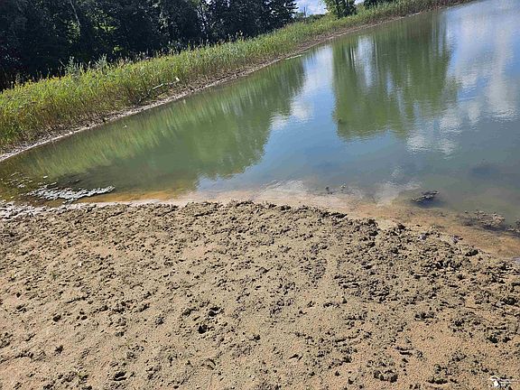 5th image of 19330 Gudith Rd