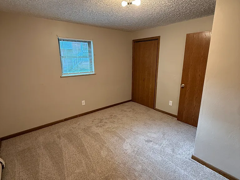 3928 Frederick St — Photo 7