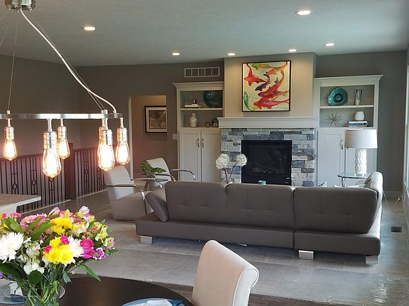 2nd image of 3570 Stanwood Dr