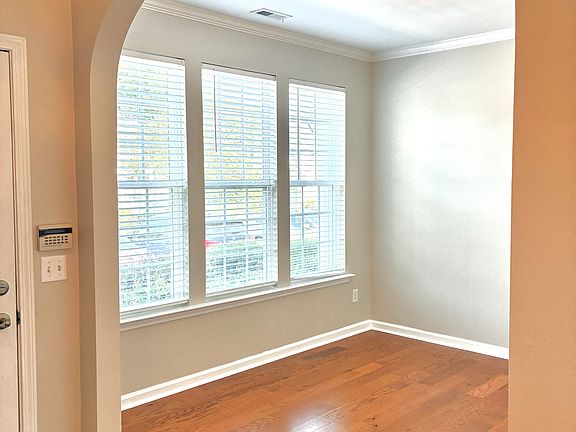 dining room, office, or play room at the front