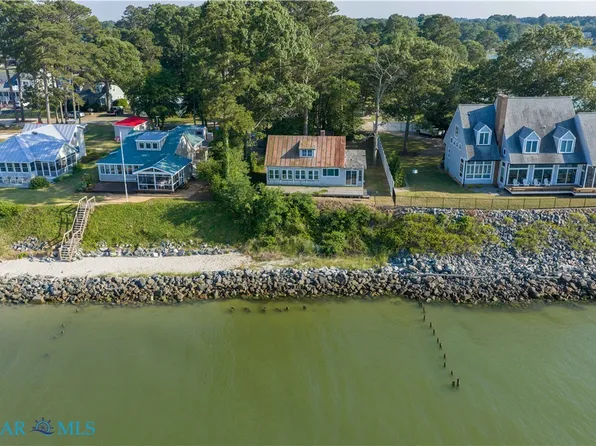 34 Orion Ave, Deltaville, VA 23043