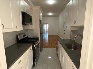 2179 Steinway St APT 3A, Astoria, NY 11105