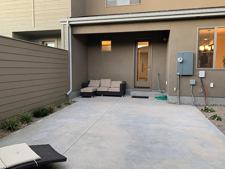 4343 E Parkcenter Blvd — Photo 37